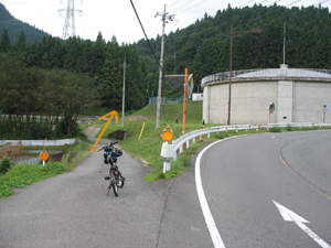 登山道前